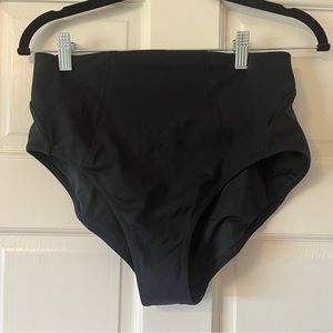 Seamed swim bottom